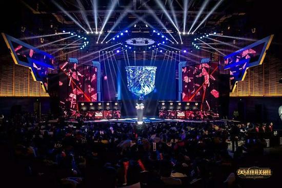 中场核心德 中场核心德