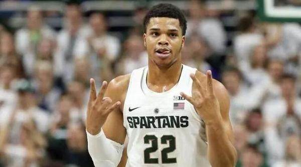 球员因过激 球员因过激