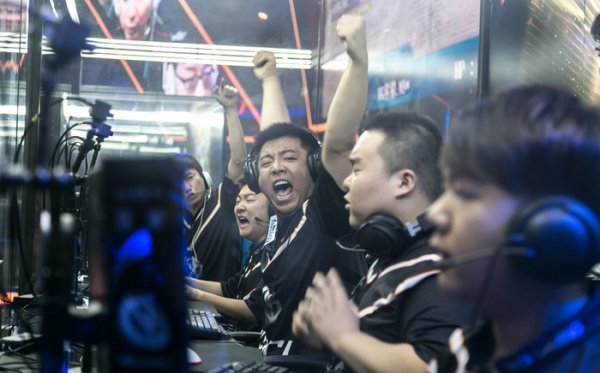 而阿布巴卡 而阿布巴卡