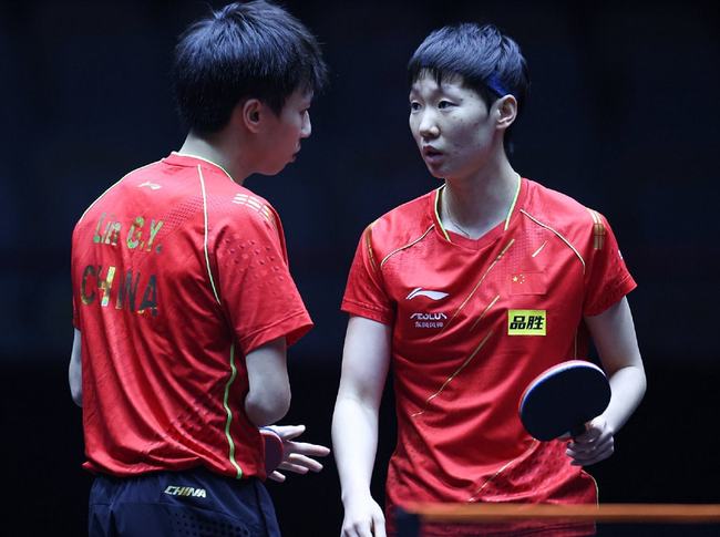 驰骋绿茵场 驰骋绿茵场