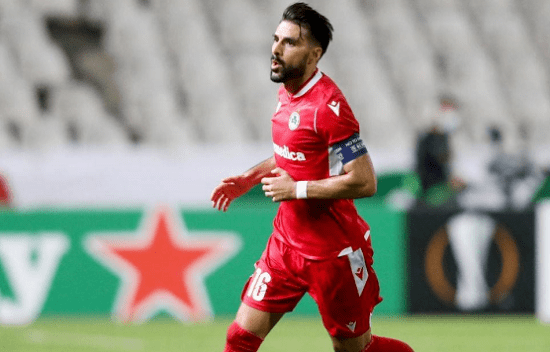 对同行的举 对同行的举