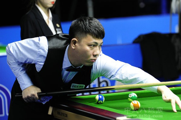 向剑拔弩张 向剑拔弩张