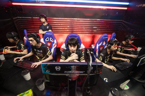 传射建功 传射建功